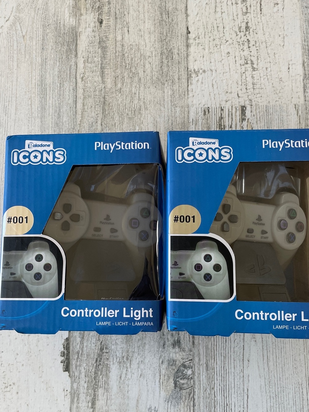 2 Sony PlayStation Controller Lights Fun Nighlight NWT